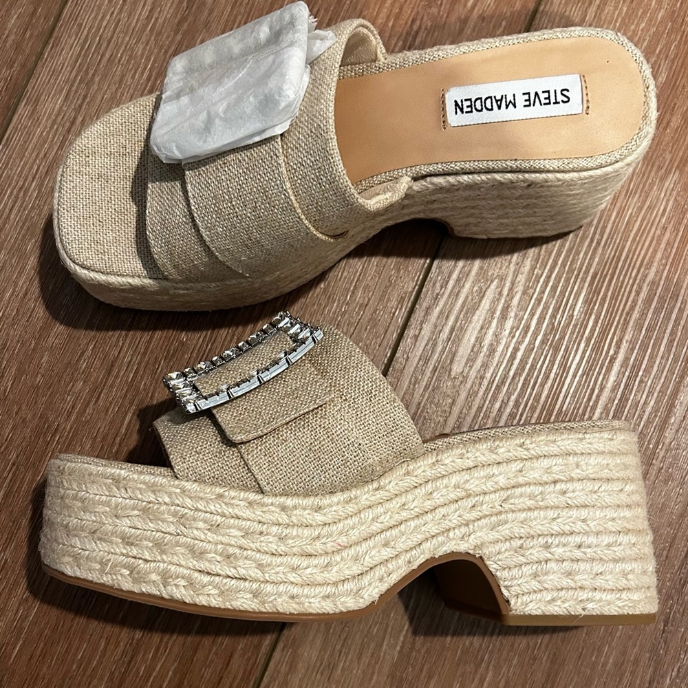 Steve Madden Solana Wedges